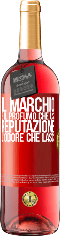 29,95 € Spedizione Gratuita | Vino rosato Edizione ROSÉ Il marchio è il profumo che usi. Reputazione, l'odore che lasci Etichetta Rossa. Etichetta personalizzabile Vino giovane Raccogliere 2024 Tempranillo