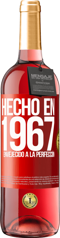 29,95 € Envío gratis | Vino Rosado Edición ROSÉ Hecho en 1967. Envejecido a la perfección Etiqueta Roja. Etiqueta personalizable Vino joven Cosecha 2023 Tempranillo