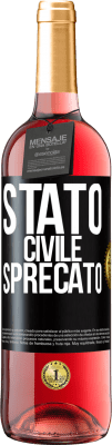 29,95 € Spedizione Gratuita | Vino rosato Edizione ROSÉ Stato civile: sprecato Etichetta Nera. Etichetta personalizzabile Vino giovane Raccogliere 2024 Tempranillo