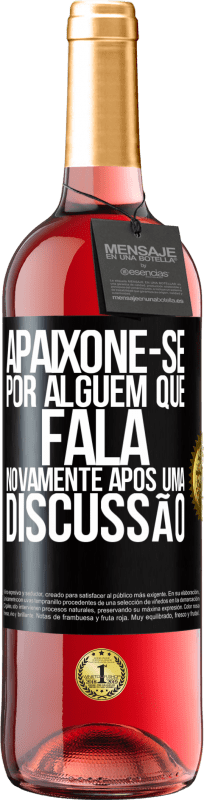 29,95 € Envio grátis | Vinho rosé Edição ROSÉ Apaixone-se por alguém que fala novamente após uma discussão Etiqueta Preta. Etiqueta personalizável Vinho jovem Colheita 2024 Tempranillo