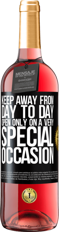 29,95 € Free Shipping | Rosé Wine ROSÉ Edition Keep away from day to day. Open only on a very special occasion Black Label. Customizable label Young wine Harvest 2023 Tempranillo