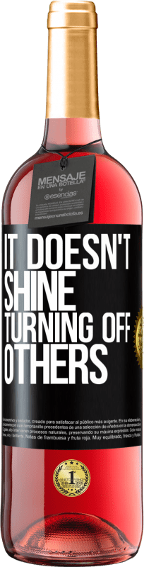 29,95 € Free Shipping | Rosé Wine ROSÉ Edition It doesn't shine turning off others Black Label. Customizable label Young wine Harvest 2024 Tempranillo