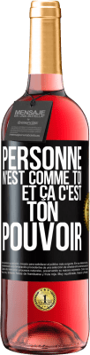 29,95 € Envoi gratuit | Vin rosé Édition ROSÉ Personne n'est comme toi et ça c'est ton pouvoir Étiquette Noire. Étiquette personnalisable Vin jeune Récolte 2024 Tempranillo