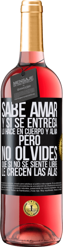 29,95 € Envío gratis | Vino Rosado Edición ROSÉ Sabe amar, y si se entrega, lo hace en cuerpo y alma. Pero, no olvides, que si no se siente libre, le crecen las alas Etiqueta Negra. Etiqueta personalizable Vino joven Cosecha 2025 Tempranillo