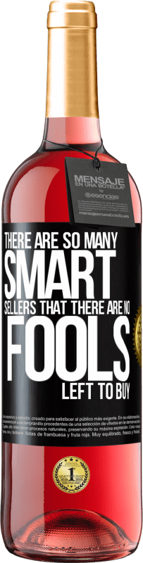 29,95 € 送料無料 | ロゼワイン ROSÉエディション 賢い販売がたくさんあるので、買う愚か者は残っていません ブラックラベル. カスタマイズ可能なラベル 若いワイン 収穫 2025 Tempranillo