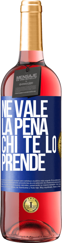 29,95 € Spedizione Gratuita | Vino rosato Edizione ROSÉ Ne vale la pena chi te lo prende Etichetta Blu. Etichetta personalizzabile Vino giovane Raccogliere 2025 Tempranillo