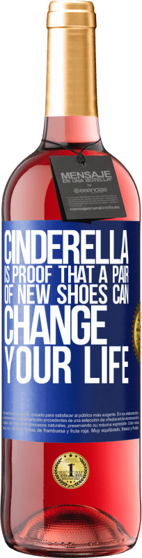 29,95 € 免费送货 | 桃红葡萄酒 ROSÉ版 灰姑娘证明一双新鞋可以改变您的生活 蓝色标签. 可自定义的标签 青年酒 收成 2023 Tempranillo