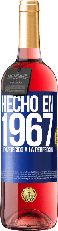 29,95 € Envío gratis | Vino Rosado Edición ROSÉ Hecho en 1967. Envejecido a la perfección Etiqueta Azul. Etiqueta personalizable Vino joven Cosecha 2024 Tempranillo