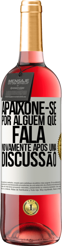 29,95 € Envio grátis | Vinho rosé Edição ROSÉ Apaixone-se por alguém que fala novamente após uma discussão Etiqueta Branca. Etiqueta personalizável Vinho jovem Colheita 2024 Tempranillo