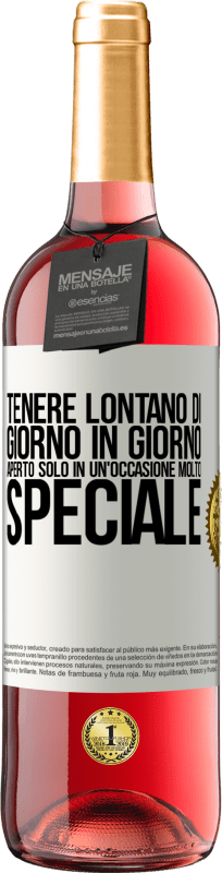 29,95 € Spedizione Gratuita | Vino rosato Edizione ROSÉ Tenere lontano di giorno in giorno. Aperto solo in un'occasione molto speciale Etichetta Bianca. Etichetta personalizzabile Vino giovane Raccogliere 2024 Tempranillo