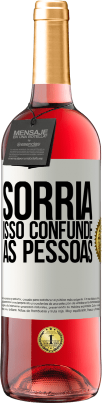 29,95 € Envio grátis | Vinho rosé Edição ROSÉ Sorria, isso confunde as pessoas Etiqueta Branca. Etiqueta personalizável Vinho jovem Colheita 2024 Tempranillo