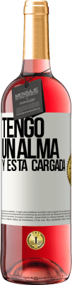 29,95 € 免费送货 | 桃红葡萄酒 ROSÉ版 Tengo un alma y está cargada 白标. 可自定义的标签 青年酒 收成 2024 Tempranillo