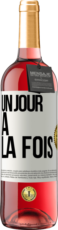 29,95 € Envoi gratuit | Vin rosé Édition ROSÉ Un jour à la fois Étiquette Blanche. Étiquette personnalisable Vin jeune Récolte 2023 Tempranillo