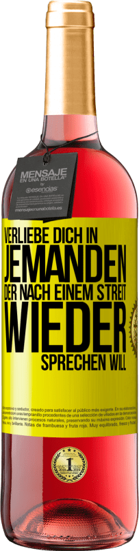 29,95 € Kostenloser Versand | Roséwein ROSÉ Ausgabe Verliebe dich in jemanden, der nach einem Streit wieder sprechen will Gelbes Etikett. Anpassbares Etikett Junger Wein Ernte 2024 Tempranillo