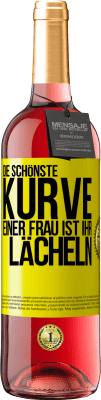 29,95 € Kostenloser Versand | Roséwein ROSÉ Ausgabe Die schönste Kurve einer Frau ist ihr Lächeln Gelbes Etikett. Anpassbares Etikett Junger Wein Ernte 2024 Tempranillo