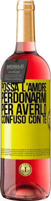 29,95 € Spedizione Gratuita | Vino rosato Edizione ROSÉ Possa l'amore perdonarmi per averlo confuso con te Etichetta Gialla. Etichetta personalizzabile Vino giovane Raccogliere 2024 Tempranillo