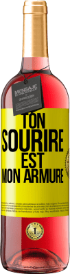 29,95 € Envoi gratuit | Vin rosé Édition ROSÉ Ton sourire est mon armure Étiquette Jaune. Étiquette personnalisable Vin jeune Récolte 2024 Tempranillo