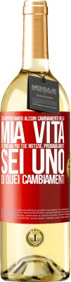 29,95 € Spedizione Gratuita | Vino bianco Edizione WHITE Sto apportando alcuni cambiamenti nella mia vita. Se non hai più tue notizie, probabilmente sei uno di quei cambiamenti Etichetta Rossa. Etichetta personalizzabile Vino giovane Raccogliere 2025 Verdejo