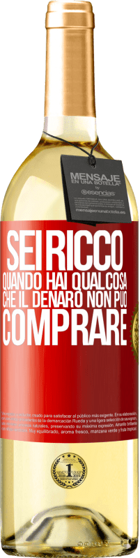 29,95 € Spedizione Gratuita | Vino bianco Edizione WHITE Sei ricco quando hai qualcosa che il denaro non può comprare Etichetta Rossa. Etichetta personalizzabile Vino giovane Raccogliere 2024 Verdejo