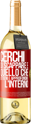 29,95 € Spedizione Gratuita | Vino bianco Edizione WHITE Cerchi di scappare e quello che ottieni è approfondire l'interno Etichetta Rossa. Etichetta personalizzabile Vino giovane Raccogliere 2024 Verdejo