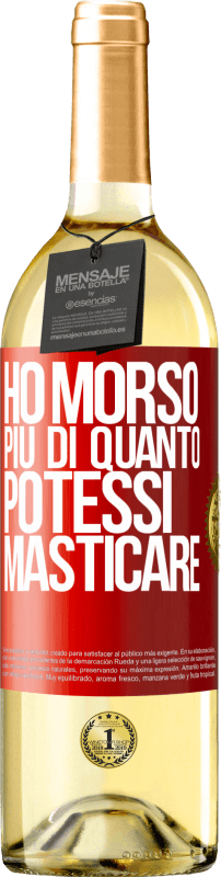 29,95 € Spedizione Gratuita | Vino bianco Edizione WHITE Ho morso più di quanto potessi masticare Etichetta Rossa. Etichetta personalizzabile Vino giovane Raccogliere 2024 Verdejo