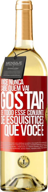 29,95 € Envio grátis | Vinho branco Edição WHITE Você nunca sabe quem vai gostar de todo esse conjunto de esquisitices que você é Etiqueta Vermelha. Etiqueta personalizável Vinho jovem Colheita 2024 Verdejo