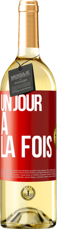 29,95 € Envoi gratuit | Vin blanc Édition WHITE Un jour à la fois Étiquette Rouge. Étiquette personnalisable Vin jeune Récolte 2025 Verdejo