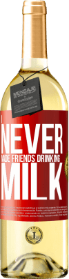 29,95 € 送料無料 | 白ワイン WHITEエディション 牛乳を飲む友達を作ったことはありません 赤いタグ. カスタマイズ可能なラベル 若いワイン 収穫 2024 Verdejo