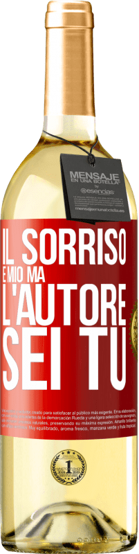 29,95 € Spedizione Gratuita | Vino bianco Edizione WHITE Il sorriso è mio, ma l'autore sei tu Etichetta Rossa. Etichetta personalizzabile Vino giovane Raccogliere 2025 Verdejo