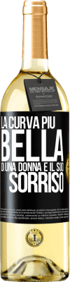 29,95 € Spedizione Gratuita | Vino bianco Edizione WHITE La curva più bella di una donna è il suo sorriso Etichetta Nera. Etichetta personalizzabile Vino giovane Raccogliere 2023 Verdejo