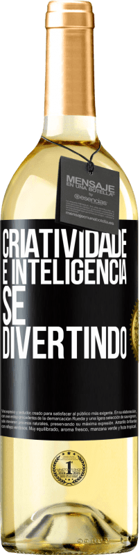 29,95 € Envio grátis | Vinho branco Edição WHITE Criatividade é inteligência se divertindo Etiqueta Preta. Etiqueta personalizável Vinho jovem Colheita 2023 Verdejo
