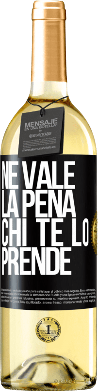 29,95 € Spedizione Gratuita | Vino bianco Edizione WHITE Ne vale la pena chi te lo prende Etichetta Nera. Etichetta personalizzabile Vino giovane Raccogliere 2024 Verdejo