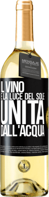 29,95 € Spedizione Gratuita | Vino bianco Edizione WHITE Il vino è la luce del sole, unita dall'acqua Etichetta Nera. Etichetta personalizzabile Vino giovane Raccogliere 2024 Verdejo