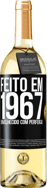 29,95 € Envio grátis | Vinho branco Edição WHITE Feito em 1967. Envelhecido com perfeição Etiqueta Preta. Etiqueta personalizável Vinho jovem Colheita 2023 Verdejo