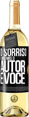 29,95 € Envio grátis | Vinho branco Edição WHITE O sorriso é meu, mas o autor é você Etiqueta Preta. Etiqueta personalizável Vinho jovem Colheita 2024 Verdejo