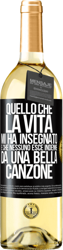 29,95 € Spedizione Gratuita | Vino bianco Edizione WHITE Quello che la vita mi ha insegnato è che nessuno esce indenne da una bella canzone Etichetta Nera. Etichetta personalizzabile Vino giovane Raccogliere 2024 Verdejo