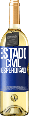 29,95 € Envio grátis | Vinho branco Edição WHITE Estado civil: desperdiçado Etiqueta Azul. Etiqueta personalizável Vinho jovem Colheita 2023 Verdejo