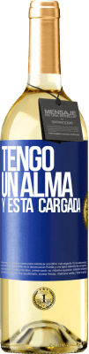 29,95 € Бесплатная доставка | Белое вино Издание WHITE Tengo un alma y está cargada Синяя метка. Настраиваемая этикетка Молодое вино Урожай 2025 Verdejo