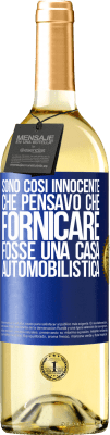 29,95 € Spedizione Gratuita | Vino bianco Edizione WHITE Sono così innocente che pensavo che fornicare fosse una casa automobilistica Etichetta Blu. Etichetta personalizzabile Vino giovane Raccogliere 2023 Verdejo