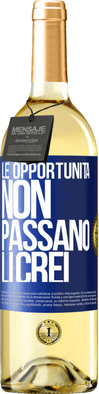 29,95 € Spedizione Gratuita | Vino bianco Edizione WHITE Le opportunità non passano. Li crei Etichetta Blu. Etichetta personalizzabile Vino giovane Raccogliere 2024 Verdejo