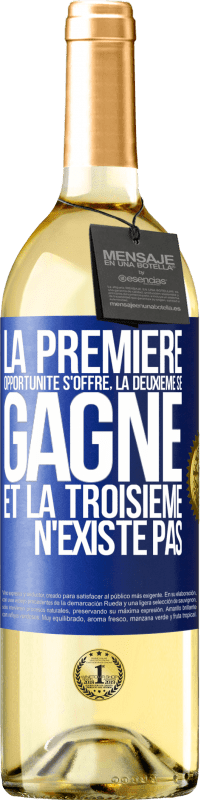 29,95 € Envoi gratuit | Vin blanc Édition WHITE La première opportunité s'offre, la deuxième se gagne et la troisième n'existe pas Étiquette Bleue. Étiquette personnalisable Vin jeune Récolte 2024 Verdejo