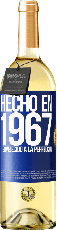 29,95 € Envío gratis | Vino Blanco Edición WHITE Hecho en 1967. Envejecido a la perfección Etiqueta Azul. Etiqueta personalizable Vino joven Cosecha 2023 Verdejo