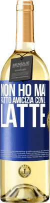 29,95 € Spedizione Gratuita | Vino bianco Edizione WHITE Non ho mai fatto amicizia con il latte Etichetta Blu. Etichetta personalizzabile Vino giovane Raccogliere 2024 Verdejo