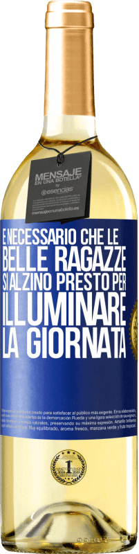 29,95 € Spedizione Gratuita | Vino bianco Edizione WHITE È necessario che le belle ragazze si alzino presto per illuminare la giornata Etichetta Blu. Etichetta personalizzabile Vino giovane Raccogliere 2024 Verdejo