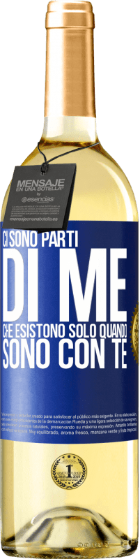 29,95 € Spedizione Gratuita | Vino bianco Edizione WHITE Ci sono parti di me che esistono solo quando sono con te Etichetta Blu. Etichetta personalizzabile Vino giovane Raccogliere 2023 Verdejo