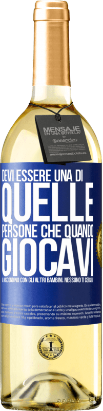 29,95 € Spedizione Gratuita | Vino bianco Edizione WHITE Devi essere una di quelle persone che quando giocavi a nascondino con gli altri bambini, nessuno ti cercava Etichetta Blu. Etichetta personalizzabile Vino giovane Raccogliere 2024 Verdejo