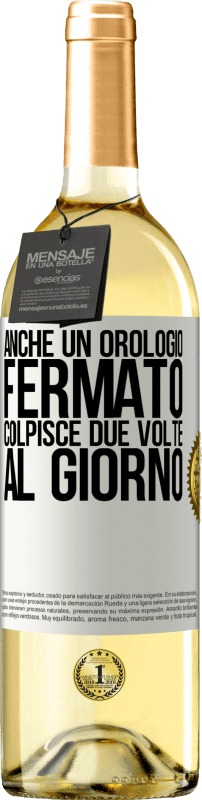 29,95 € Spedizione Gratuita | Vino bianco Edizione WHITE Anche un orologio fermato colpisce due volte al giorno Etichetta Bianca. Etichetta personalizzabile Vino giovane Raccogliere 2024 Verdejo