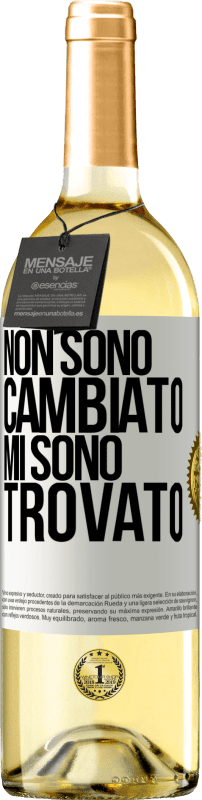 29,95 € Spedizione Gratuita | Vino bianco Edizione WHITE Non sono cambiato. Mi sono trovato Etichetta Bianca. Etichetta personalizzabile Vino giovane Raccogliere 2024 Verdejo