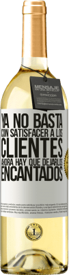 29,95 € Envío gratis | Vino Blanco Edición WHITE Ya no basta con satisfacer a los clientes. Ahora hay que dejarlos encantados Etiqueta Blanca. Etiqueta personalizable Vino joven Cosecha 2024 Verdejo