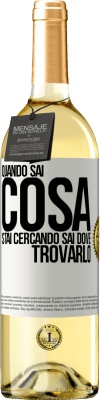 29,95 € Spedizione Gratuita | Vino bianco Edizione WHITE Quando sai cosa stai cercando, sai dove trovarlo Etichetta Bianca. Etichetta personalizzabile Vino giovane Raccogliere 2025 Verdejo